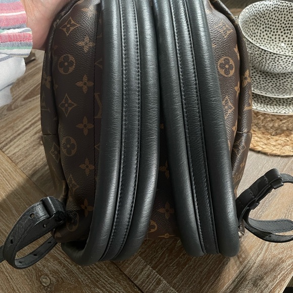 Louis Vuitton palm spring pm AUTHENTIC (used) - Picture 4 of 9